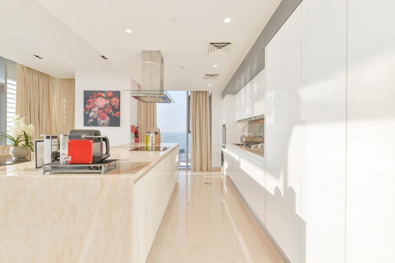 Posh 2 Bedroom Oceanfront Apt In The Heart Of Bluewaters Island Dubaj Exteriér fotografie
